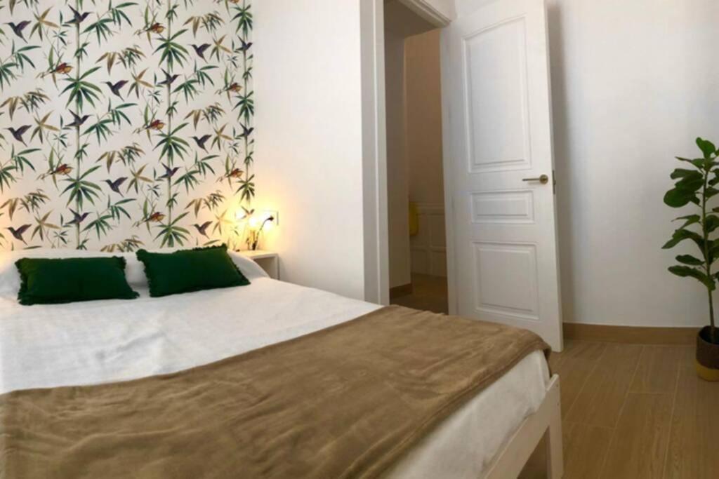 Gatu Premium Libertad, Preferente Mayores De 25 Anos Y Familias Apartamento *